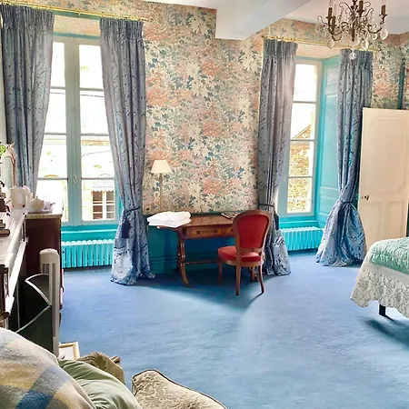 L'hotel De Herce D'hote Bed & Breakfast 4*