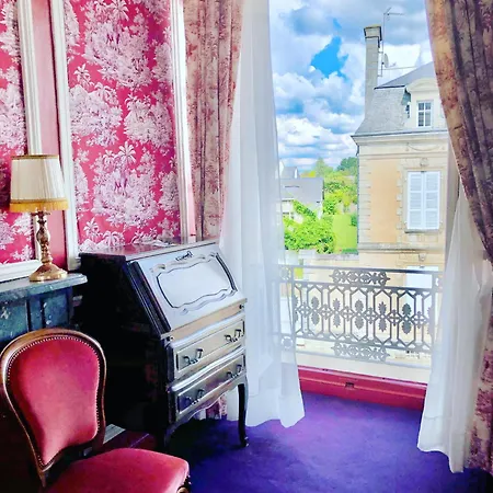 L'hotel De Hercé D'hote Couette-café Mayenne