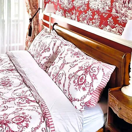 L'hotel De Herce D'hote Bed & Breakfast 4*